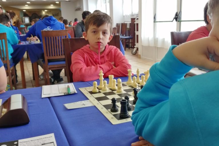 Susana Rubert i Francesc Mulet juguen el Campionat de Balears Escolar d'escacs