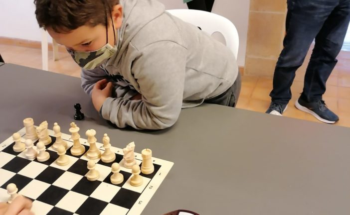 Miquel Mulet i Christian Schiopu guanyen els tornejos socials del Club Foment d'Escacs de Campos