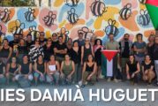 Concentració del professorat de l'institut en favor de Palestina